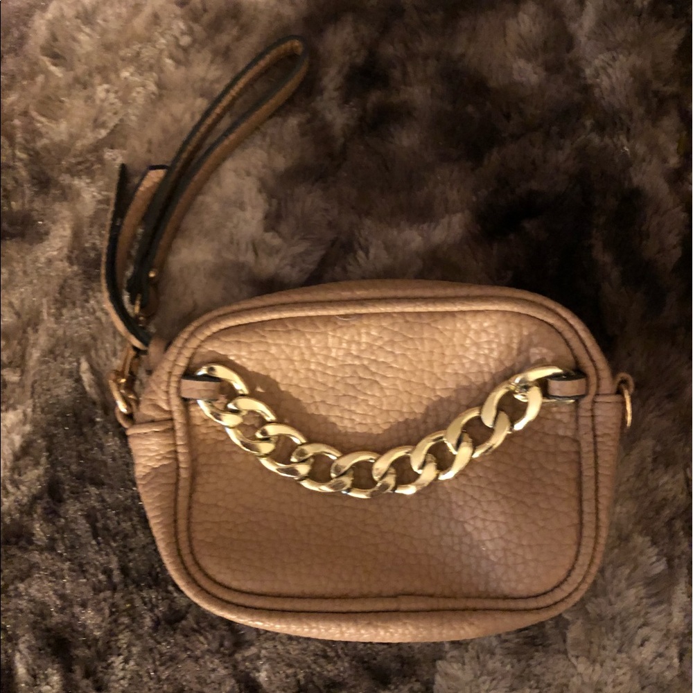 Nude Wristlette
